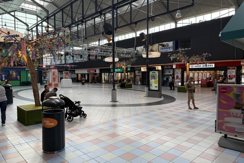 WinkelruimteaanRivièradreef 25<br/> inHaarlem WinkelruimteaanRivièradreef 25<br/> inHaarlem