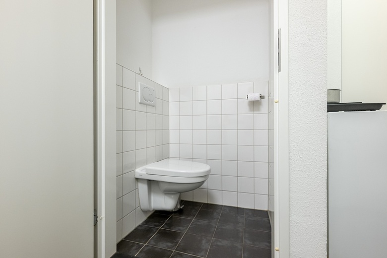 WinkelruimteaanOranjeplein 12<br/> inStellendam WinkelruimteaanOranjeplein 12<br/> inStellendam