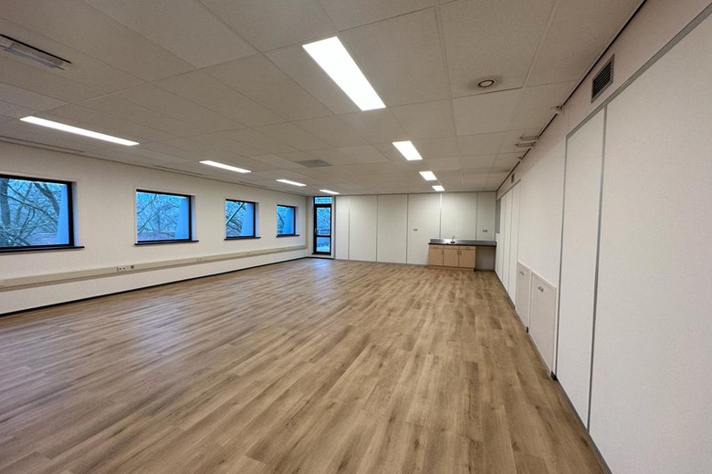 KantoorruimteaanVlierberg 4 13A<br/> inEemnes