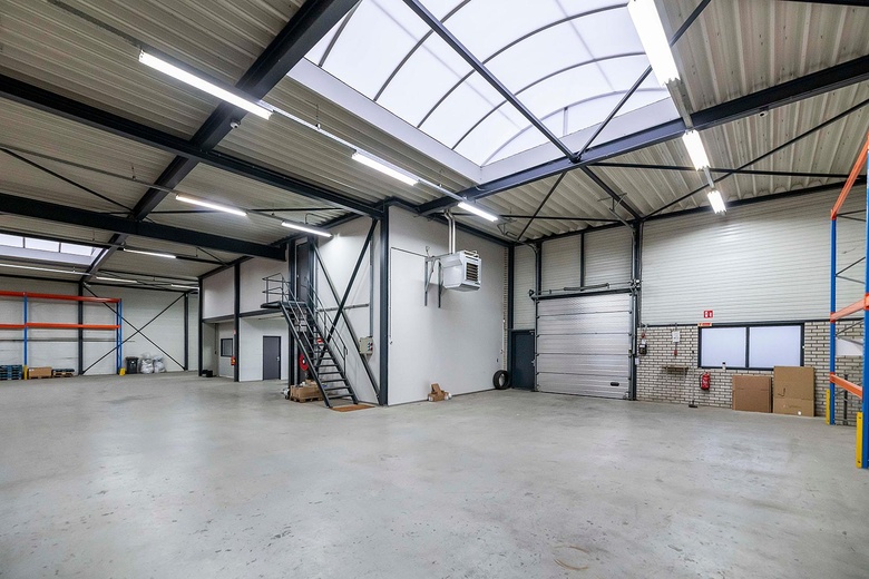 Bedrijfsruimte Dordrecht - Zernikestraat 67 - Foto 8