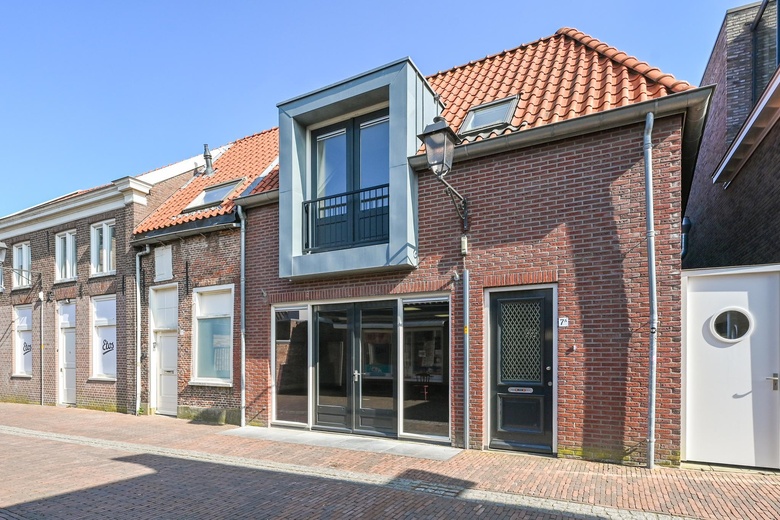 Bekijk foto 1 van Kloosterstraat 7 Bekijk foto 1 van Kloosterstraat 7