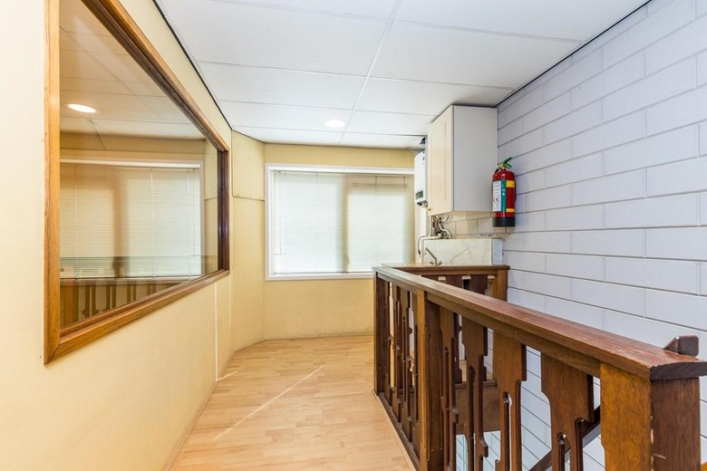 BedrijfsruimteaanAmbachtsweg 39 F<br/> inPijnacker