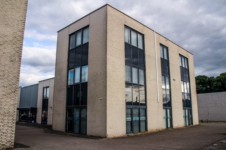 Bekijk foto 1 van Aphroditestraat 35