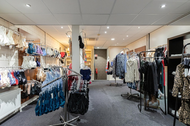 BedrijfsruimteaanNewtonweg 16<br/> inAlblasserdam BedrijfsruimteaanNewtonweg 16<br/> inAlblasserdam