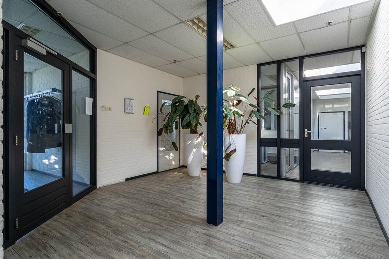 BedrijfsruimteaanBruynvisweg 2<br/> inWormer BedrijfsruimteaanBruynvisweg 2<br/> inWormer