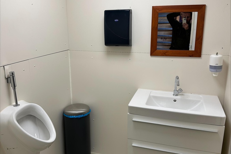 BedrijfsruimteaanSolvayweg 13<br/> inHerten