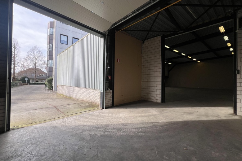 BedrijfsruimteaanStephensonweg 8<br/> inGorinchem BedrijfsruimteaanStephensonweg 8<br/> inGorinchem