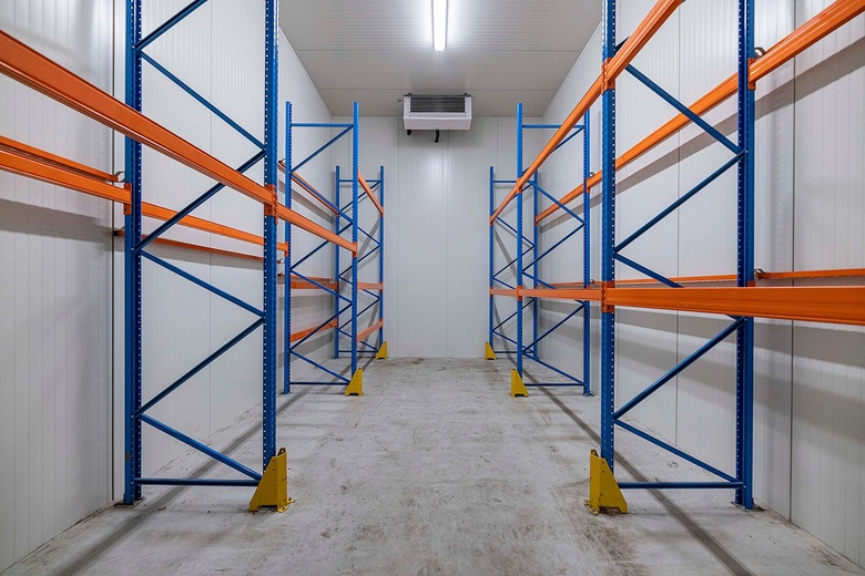 Bedrijfsruimteaanvan der Kunstraat 12<br/> inWerkendam Bedrijfsruimteaanvan der Kunstraat 12<br/> inWerkendam