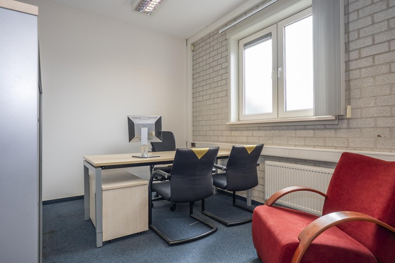 KantoorruimteaanHofkamp 29 E<br/> inGeleen KantoorruimteaanHofkamp 29 E<br/> inGeleen
