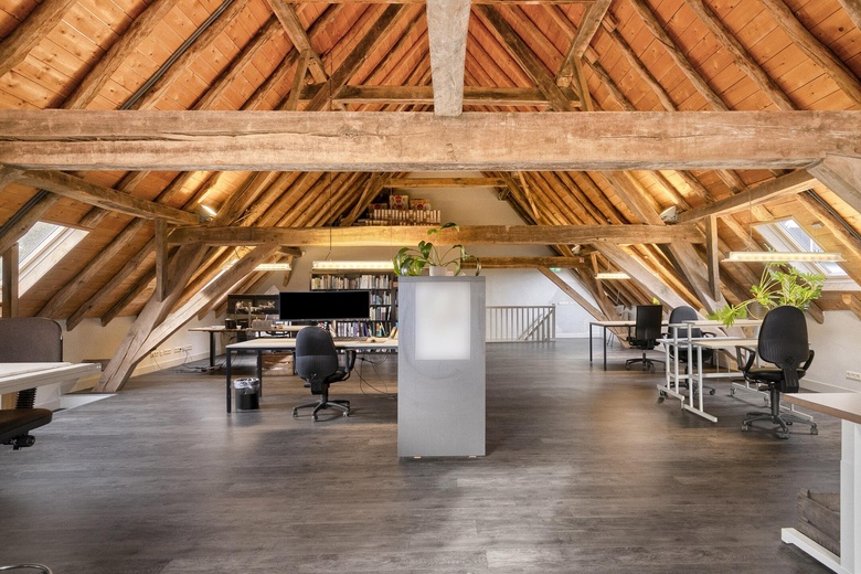 KantoorruimteaanZwanenburgseweg 6 a<br/> inHeeswijk