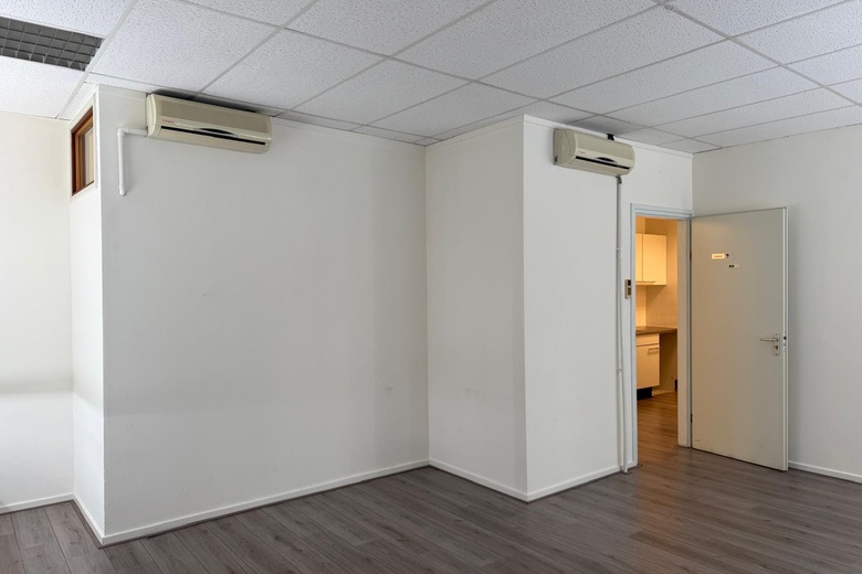 KantoorruimteaanDirck Uytenboogaertstraat 5<br/> inZwijndrecht