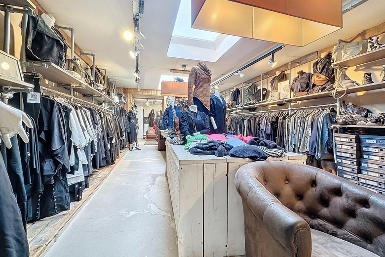 WinkelruimteaanNieuwstraat 39<br/> inSluis WinkelruimteaanNieuwstraat 39<br/> inSluis