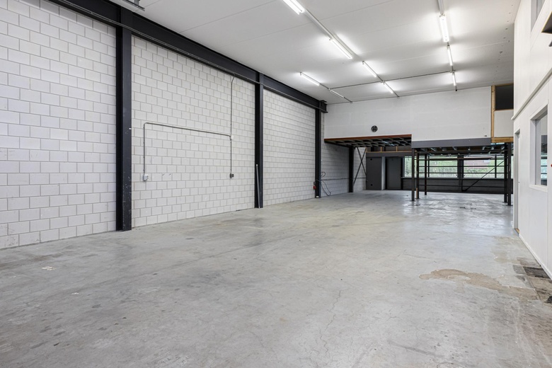 BedrijfsruimteaanJac. P. Thijsseweg 6<br/> inAlphen aan den Rijn BedrijfsruimteaanJac. P. Thijsseweg 6<br/> inAlphen aan den Rijn