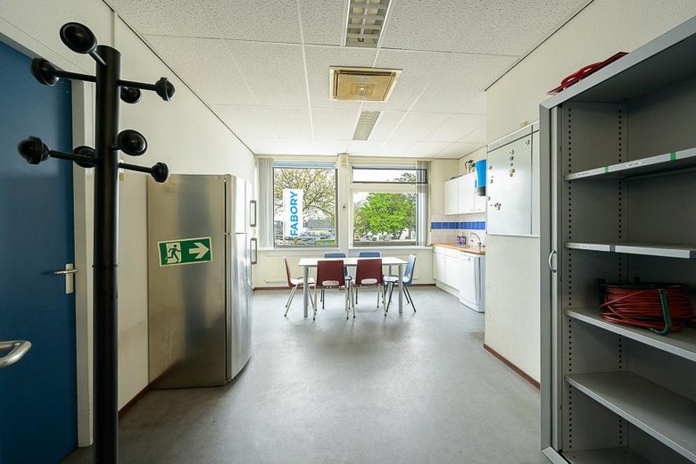 BedrijfsruimteaanSchuttevaerweg 19<br/> inRotterdam BedrijfsruimteaanSchuttevaerweg 19<br/> inRotterdam