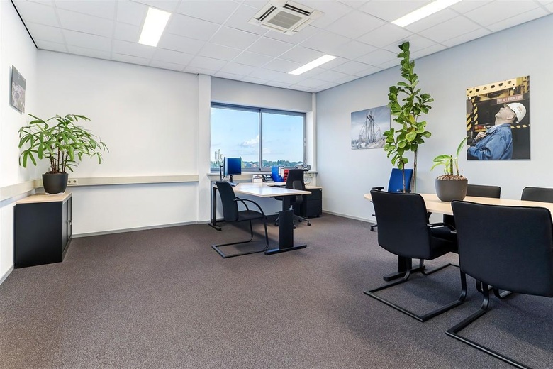 KantoorruimteaanPieter Hoebeeweg 99<br/> inDordrecht