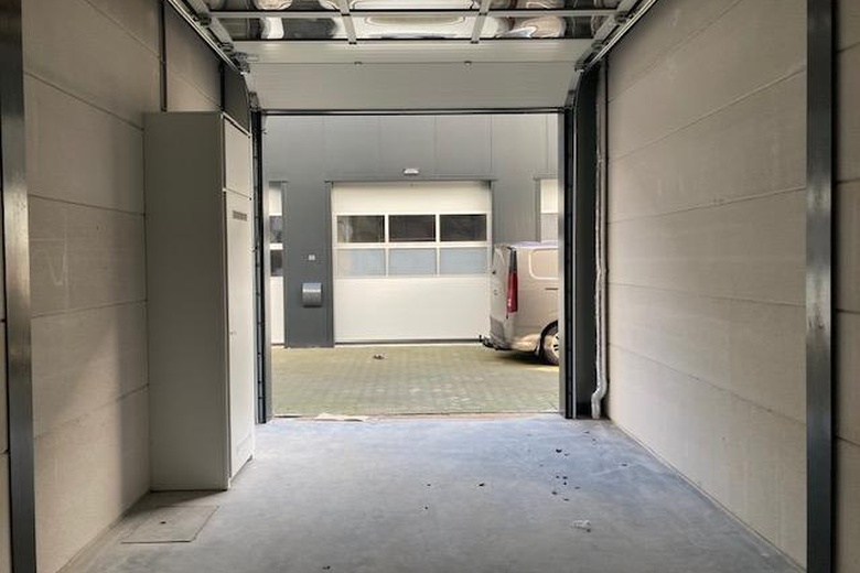 BedrijfsruimteaanNikkelweg 323<br/> inAlphen aan den Rijn