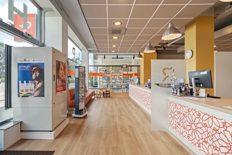 WinkelruimteaanBos en Lommerweg 361<br/> inAmsterdam