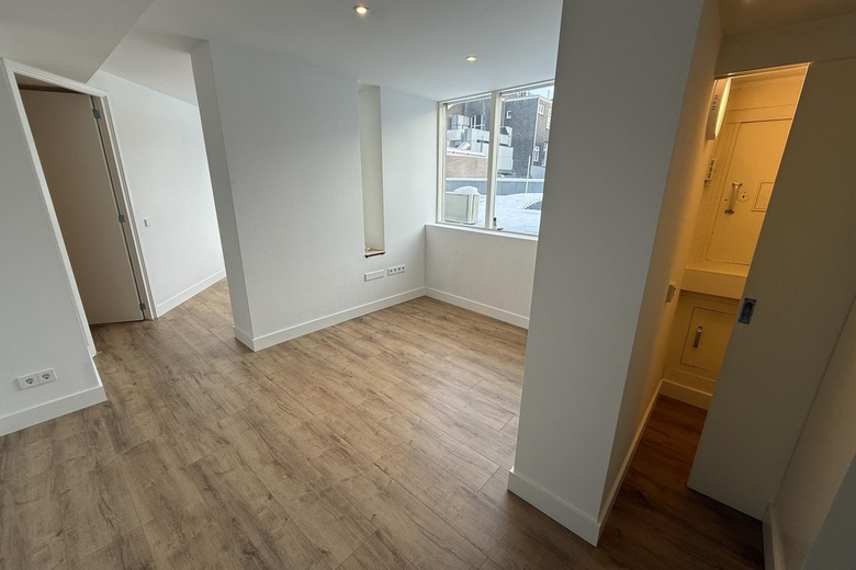 KantoorruimteaanBloemkwekersstraat 72 A<br/> inRotterdam