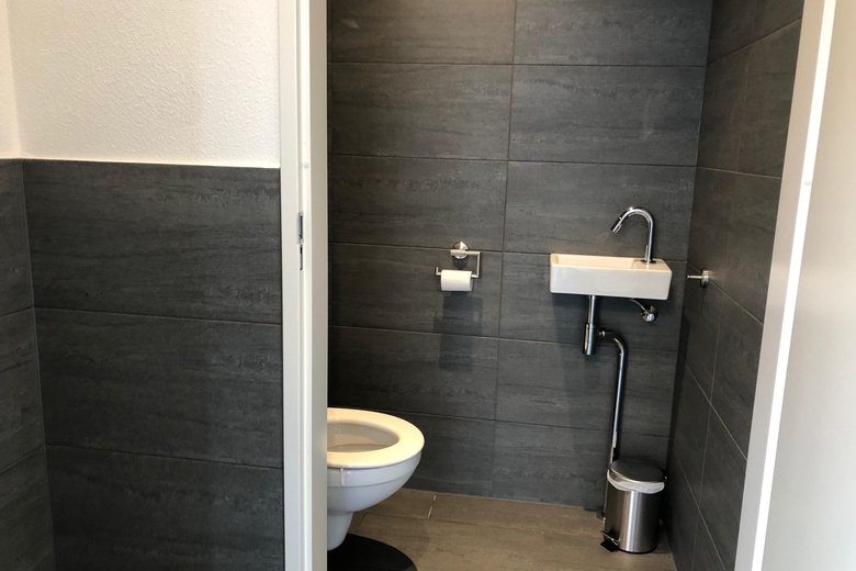 KantoorruimteaanVijfhuizenberg 42<br/> inRoosendaal KantoorruimteaanVijfhuizenberg 42<br/> inRoosendaal