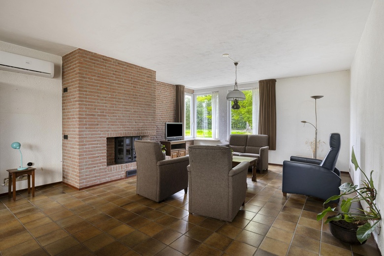 BedrijfsruimteaanEindhovenseweg 27 b<br/> inSon en Breugel