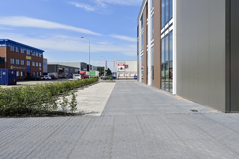 BedrijfsruimteaanHarselaarseweg 90 16<br/> inBarneveld