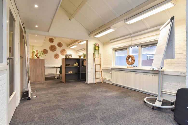 BedrijfsruimteaanIndustriestraat 23<br/> inNaaldwijk