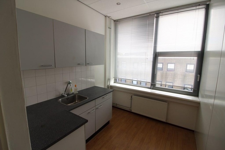 WinkelruimteaanBellstraat 2 D<br/> inVlaardingen WinkelruimteaanBellstraat 2 D<br/> inVlaardingen