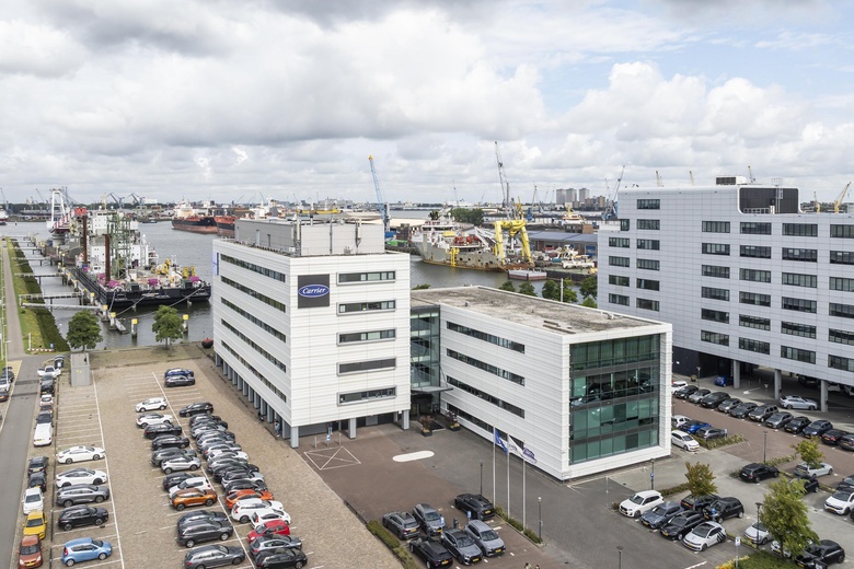 Bekijk foto 1 van Waalhaven O.z. 85