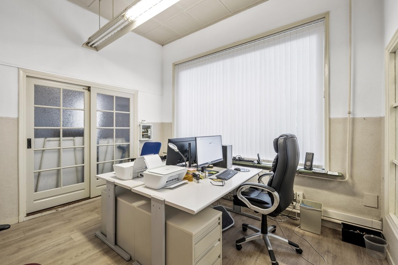 BedrijfsruimteaanParklaan 79<br/> inRoosendaal