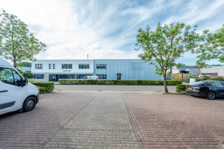 BedrijfsruimteaanWilgenkade 1<br/> inHouten