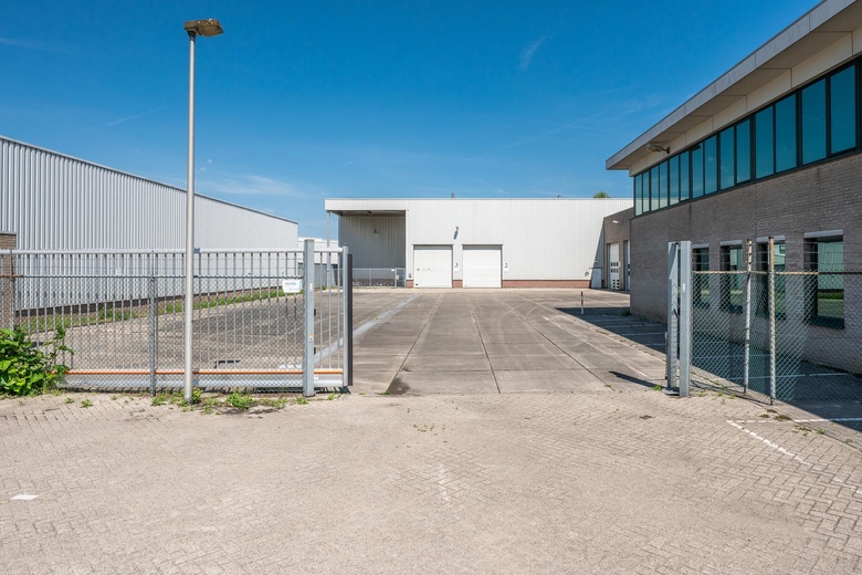 BedrijfsruimteaanDillenburgstraat 22<br/> inEindhoven BedrijfsruimteaanDillenburgstraat 22<br/> inEindhoven