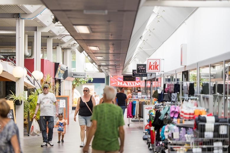 WinkelruimteaanRaadhuisplein 47 - 133<br/> inKrimpen aan den IJssel WinkelruimteaanRaadhuisplein 47 - 133<br/> inKrimpen aan den IJssel