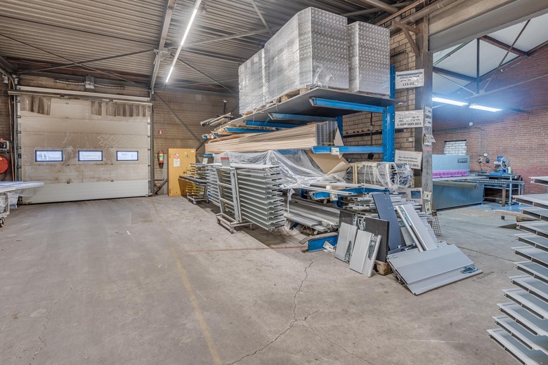 BedrijfsruimteaanOploseweg 10<br/> inOverloon BedrijfsruimteaanOploseweg 10<br/> inOverloon