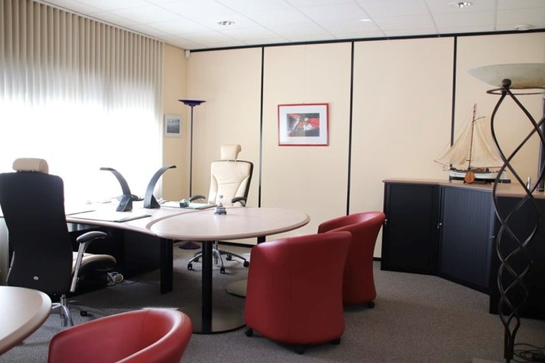 BedrijfsruimteaanHarregatplein 7 c<br/> inZuidland BedrijfsruimteaanHarregatplein 7 c<br/> inZuidland