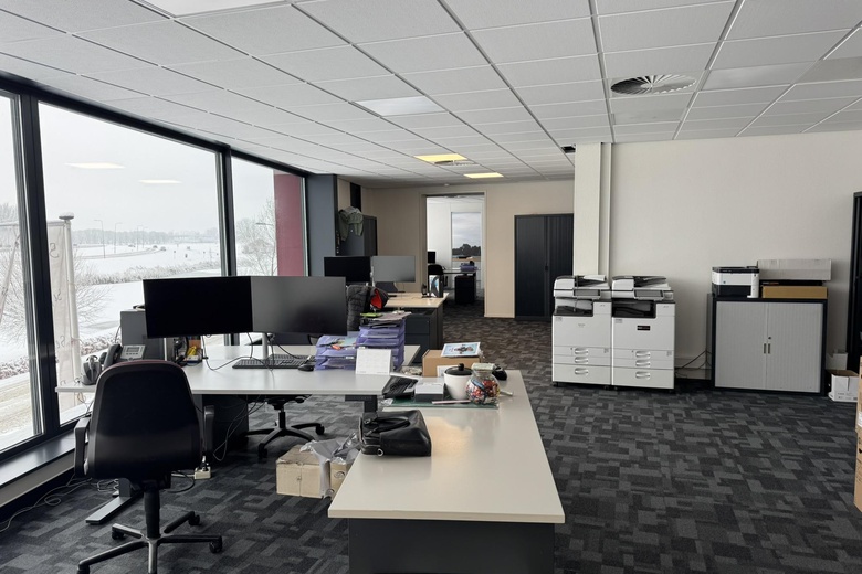 BedrijfsruimteaanGrote Esch 1170 - 1175<br/> inMoordrecht