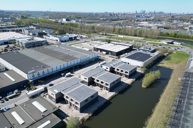 BedrijfsruimteaanOosteinde 5 c 4<br/> inBarendrecht