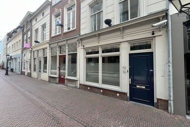 Bekijk foto 2 van Minderbroedersstraat 10 Bekijk foto 2 van Minderbroedersstraat 10