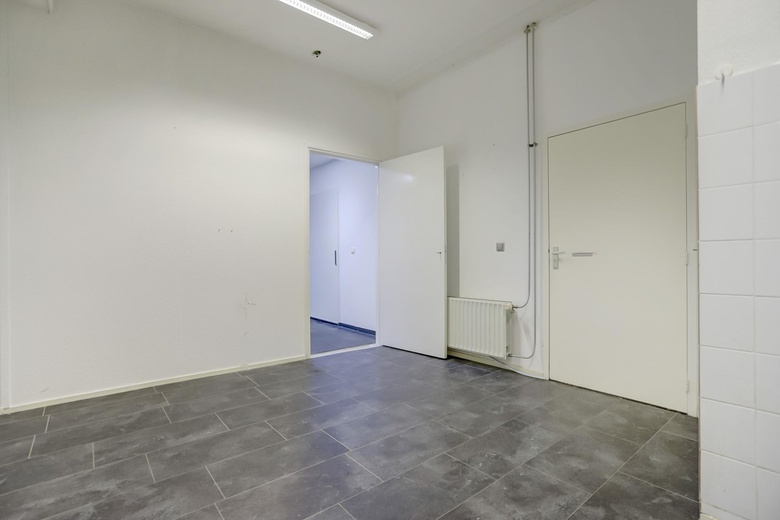 BedrijfsruimteaanJachthuisstraat 5<br/> inKloetinge BedrijfsruimteaanJachthuisstraat 5<br/> inKloetinge