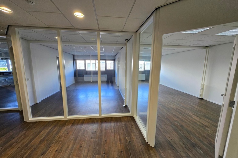 BedrijfsruimteaanNijverheidstraat 2<br/> inMoerkapelle BedrijfsruimteaanNijverheidstraat 2<br/> inMoerkapelle