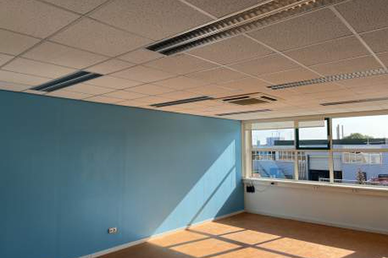 KantoorruimteaanZuiddijk 1<br/> inHelmond KantoorruimteaanZuiddijk 1<br/> inHelmond