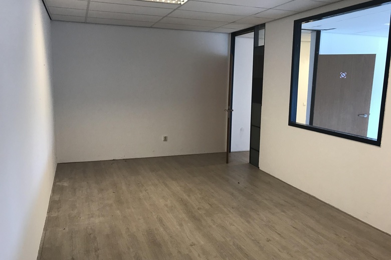 BedrijfsruimteaanBakkenzuigerstraat 36<br/> inAlmere