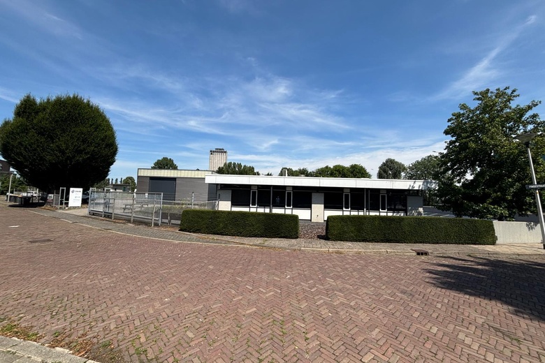 BedrijfsruimteaanFinsestraat 1<br/> inDeventer BedrijfsruimteaanFinsestraat 1<br/> inDeventer