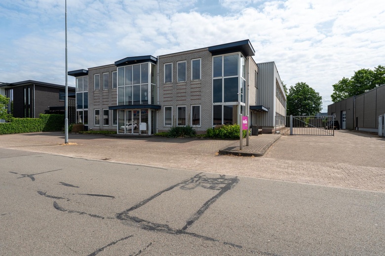 BedrijfsruimteaanVoltastraat 24<br/> inBarneveld BedrijfsruimteaanVoltastraat 24<br/> inBarneveld