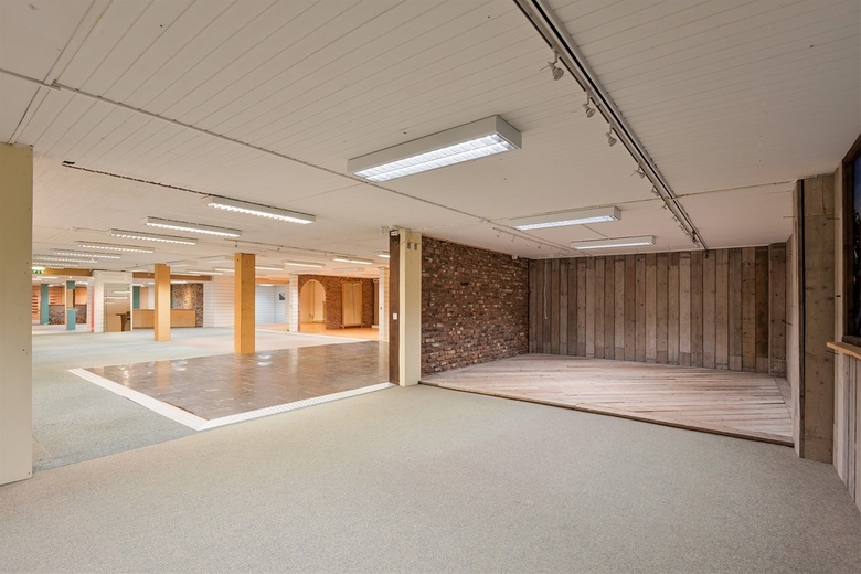 WinkelruimteaanMolenstraat 10<br/> inLimbricht WinkelruimteaanMolenstraat 10<br/> inLimbricht