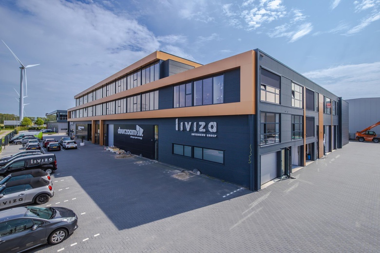 BedrijfsruimteaanRietgraafsingel 6 a 6<br/> inOosterhout BedrijfsruimteaanRietgraafsingel 6 a 6<br/> inOosterhout