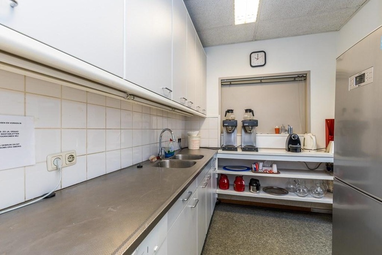 KantoorruimteaanMozartlaan 3<br/> inMaassluis KantoorruimteaanMozartlaan 3<br/> inMaassluis