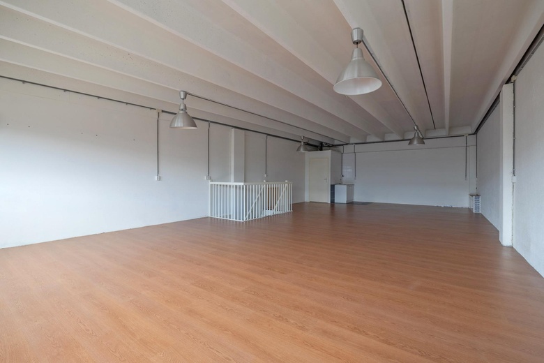 BedrijfsruimteaanEemmeerlaan 36<br/> inWeesp