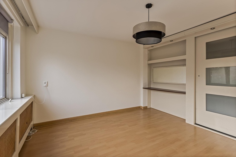 Bedrijfsruimteaanvan Renesseweg 19<br/> inEindhoven Bedrijfsruimteaanvan Renesseweg 19<br/> inEindhoven