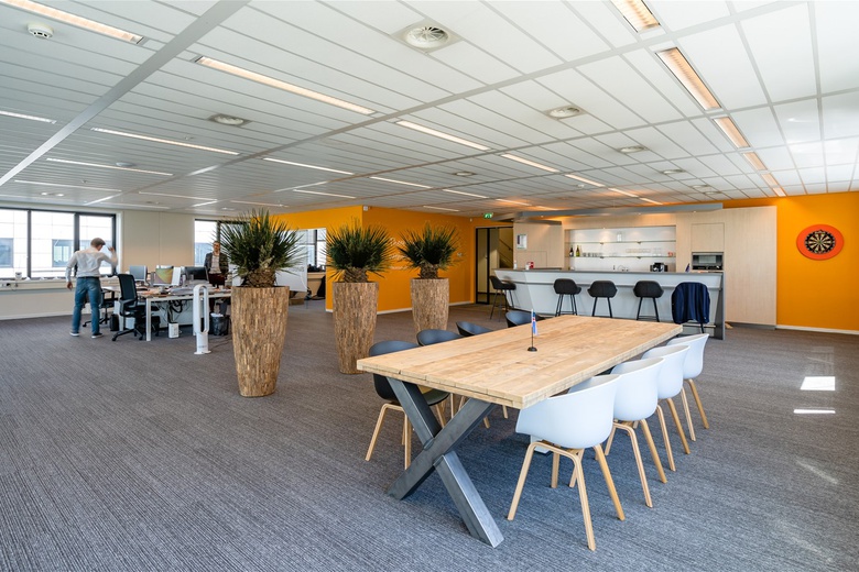 KantoorruimteaanWaalhaven O.z. 83 A<br/> inRotterdam