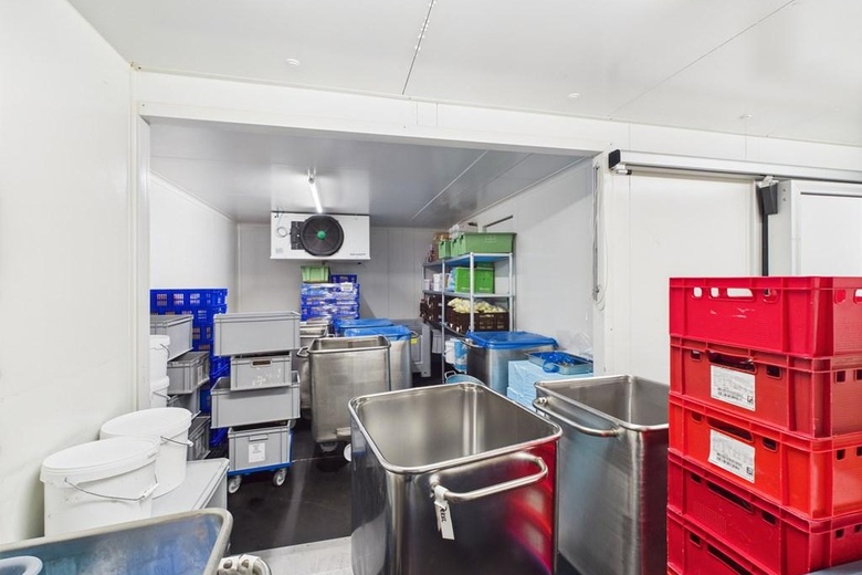 BedrijfsruimteaanExpeditieweg 64<br/> inOostburg